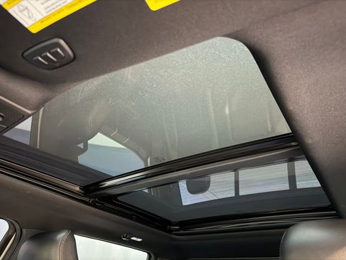 Used 2017 Ford F150 Raptor w/ Equipment Group 802A Luxury image 15