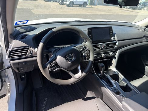 Used 2021 Honda Accord LX image 7