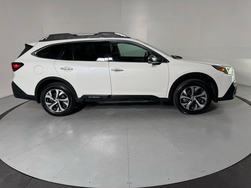 Used 2020 Subaru Outback Touring image 3