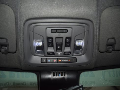 Used 2025 GMC Sierra 2500 Denali w/ Denali Reserve Package AWD/4WD image 55