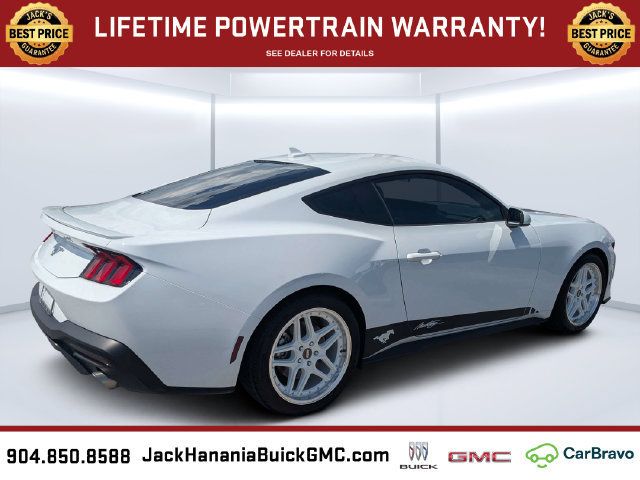Used 2025 Ford Mustang Premium RWD image 3
