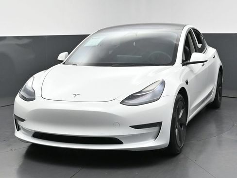 Used 2022 Tesla Model 3 Long Range AWD/4WD image 48