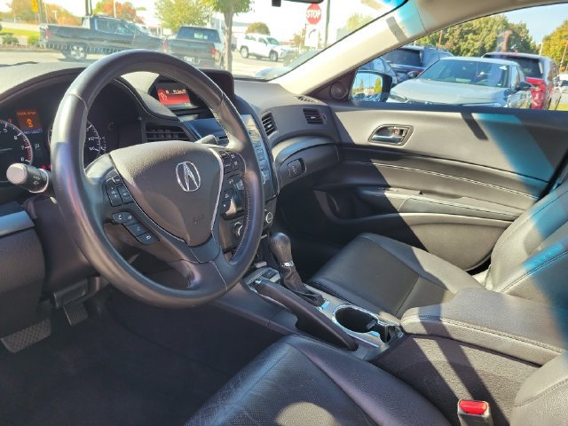 Used 2015 Acura ILX FWD image 13