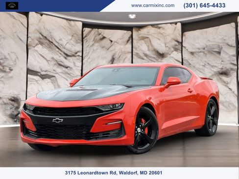 Used 2019 Chevrolet Camaro SS RWD image 1