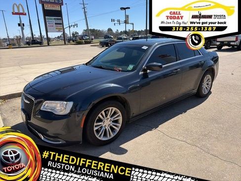 Used 2017 Chrysler 300 Limited w/ Value Package image 1