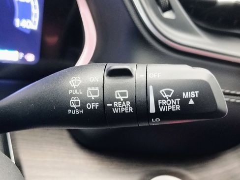 New 2025 Jeep Grand Cherokee L Limited image 40