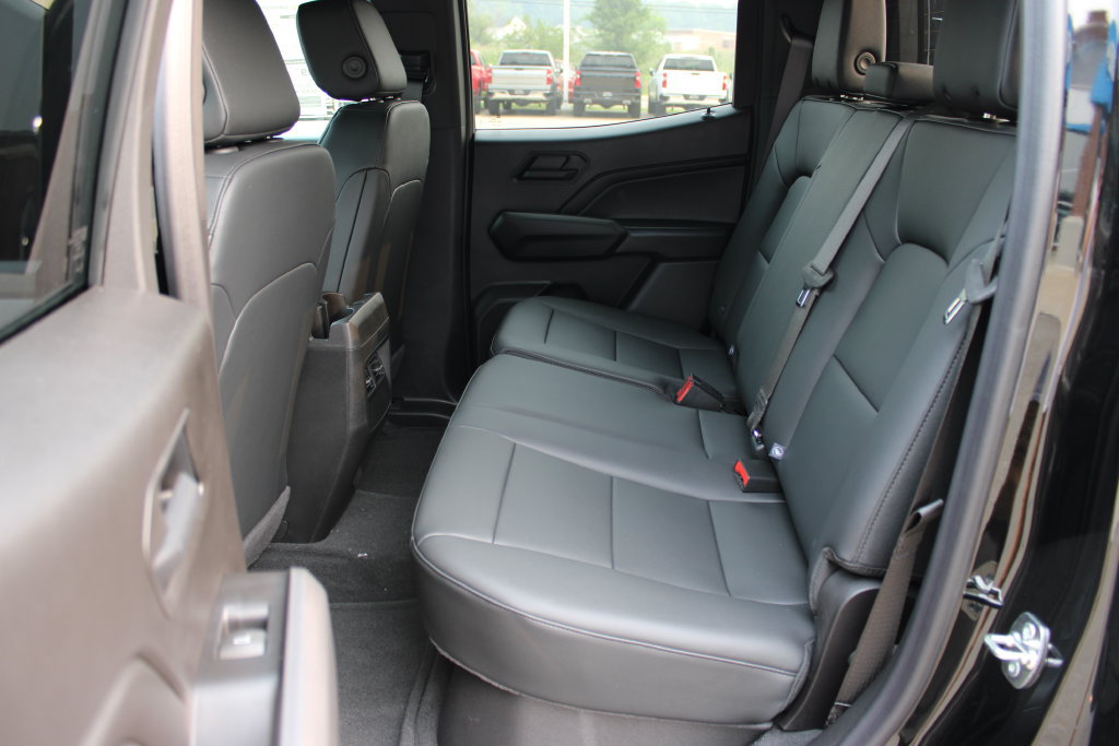 New 2026 Chevrolet Colorado Trail Boss w/ Midnight Edition AWD/4WD image 41