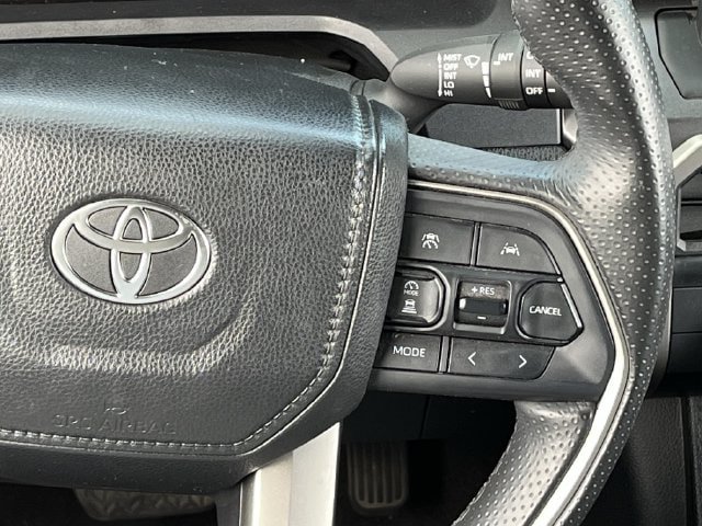Used 2025 Toyota 4Runner SR5 RWD image 14