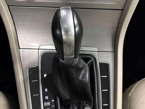 Used 2015 Volkswagen Golf S w/ Lighting Package image 35