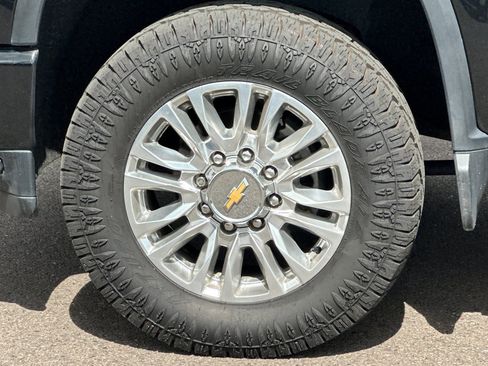 Used 2023 Chevrolet Silverado 3500 High Country w/ Z71 Off-Road Package AWD/4WD image 24