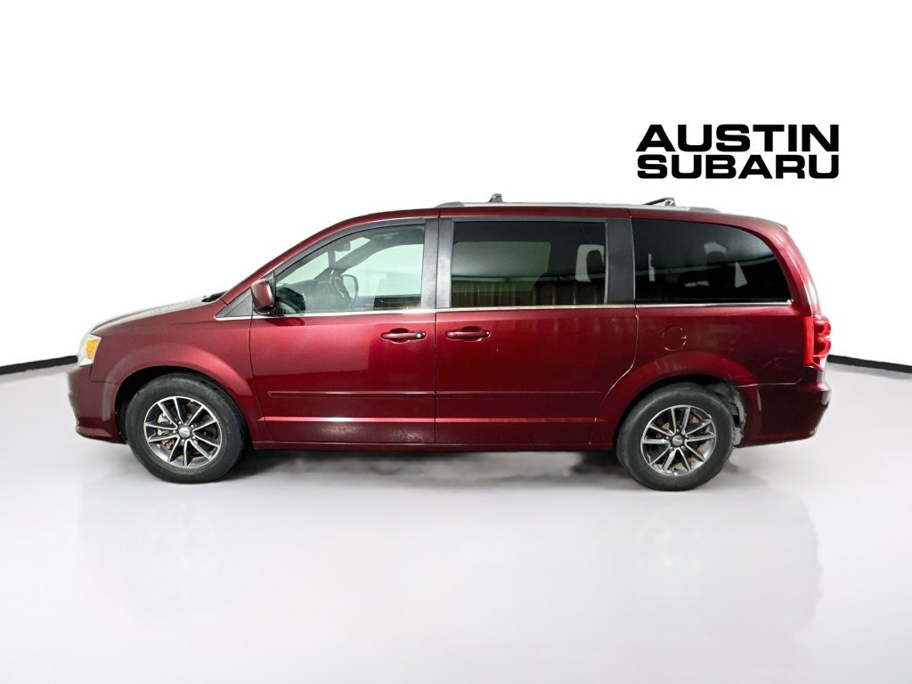 Used 2017 Dodge Grand Caravan SXT FWD image 4