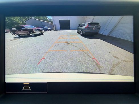 Used 2021 GMC Acadia SLT w/ Preferred Package FWD image 15