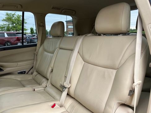 Used 2013 Lexus LX 570 4WD w/ Luxury Pkg image 20