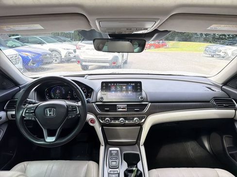 Used 2021 Honda Accord Touring image 17