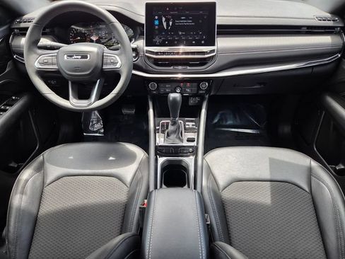 Certified 2022 Jeep Compass Latitude AWD/4WD image 18