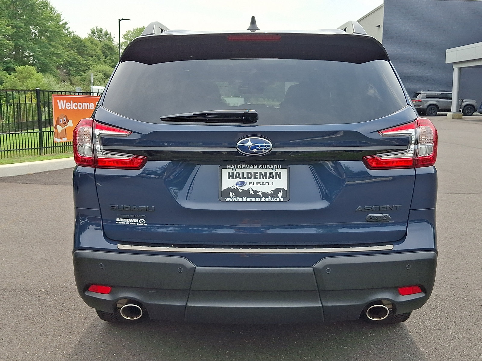 Used 2023 Subaru Ascent Onyx Edition AWD/4WD image 6