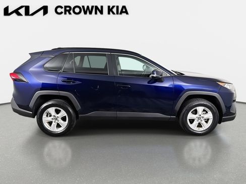 Used 2021 Toyota RAV4 XLE image 5