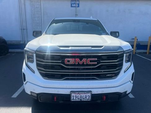 Used 2023 GMC Sierra 1500 AT4 w/ AT4 Premium Package AWD/4WD image 2