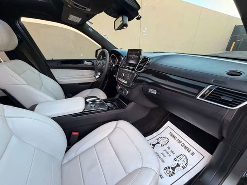 Used 2017 Mercedes-Benz GLE 400 4MATIC image 30