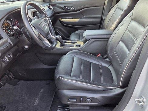 Used 2019 GMC Acadia Denali image 9