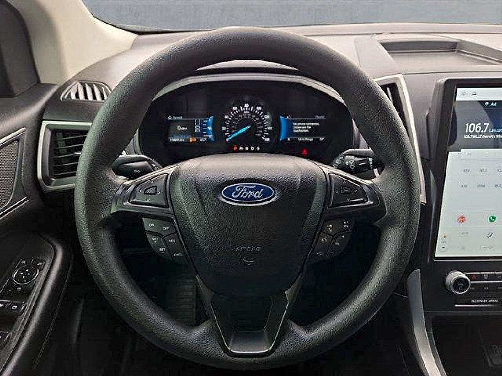 Used 2022 Ford Edge SE w/ Black Appearance Package AWD/4WD image 13