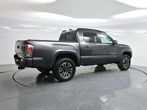 Used 2023 Toyota Tacoma TRD Sport w/ TRD Premium Sport Package AWD/4WD image 39