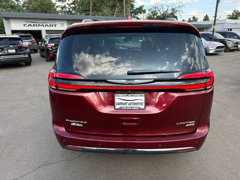 Used 2021 Chrysler Pacifica Limited w/ Premium & Safety Sphere Group AWD/4WD image 8