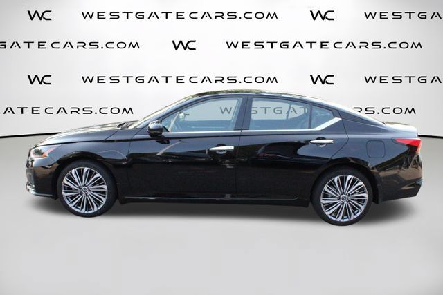 Used 2024 Nissan Altima 2.5 SL AWD/4WD image 5