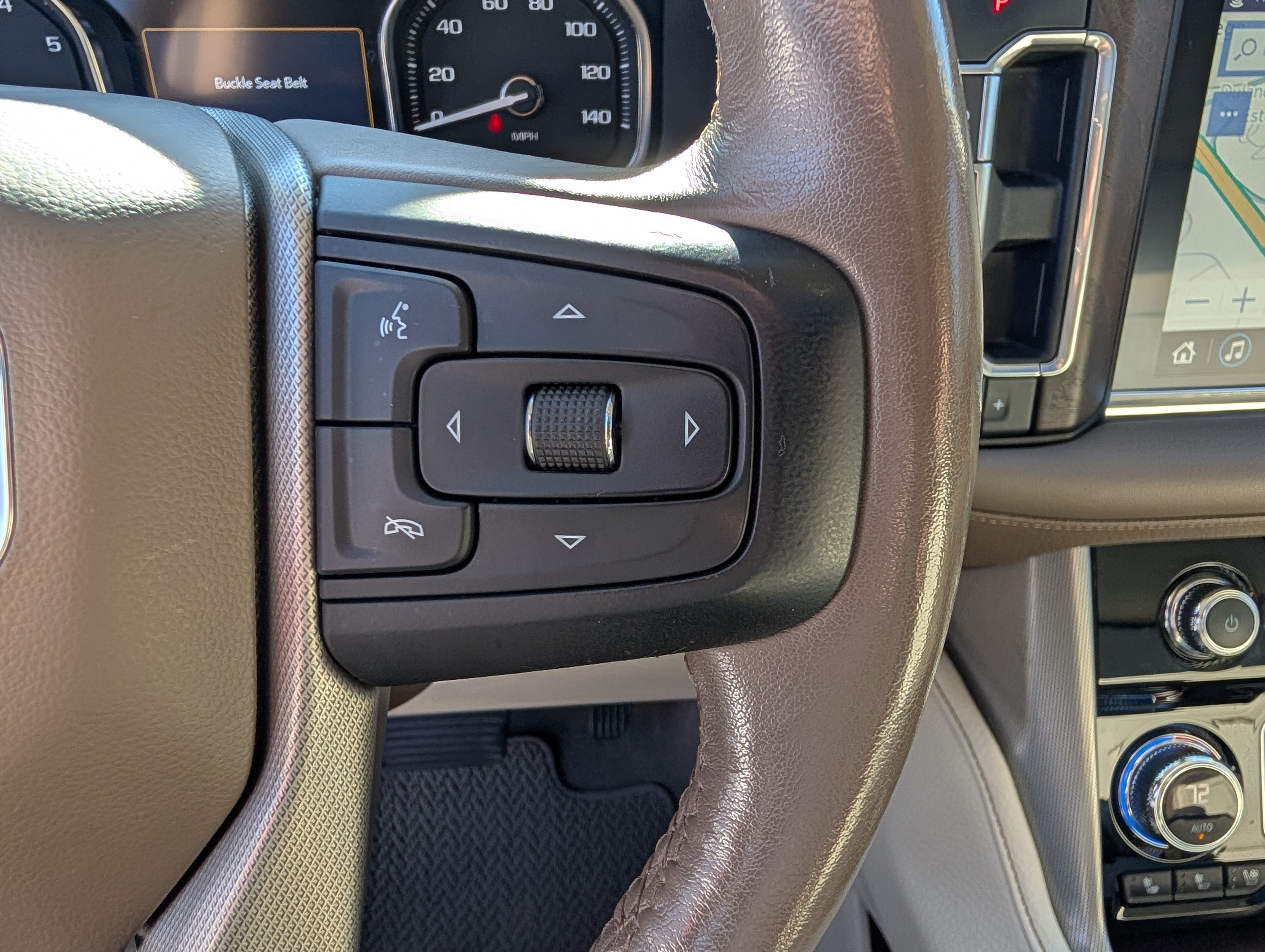 Used 2021 GMC Yukon XL Denali w/ Denali Premium Package AWD/4WD image 27