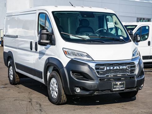 New 2026 RAM ProMaster 1500 w/ Quick Order Package 22G SLT image 3
