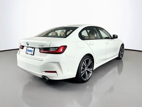 Used 2023 BMW 330i xDrive Sedan w/ Premium Package AWD/4WD image 6