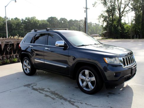 Used 2013 Jeep Grand Cherokee Limited w/ Advance Technology Group image 11