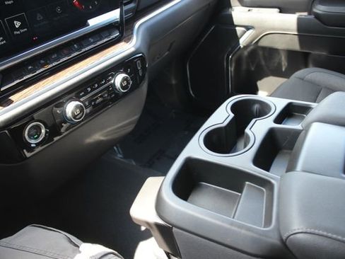 Used 2024 GMC Sierra 1500 Elevation AWD/4WD image 10