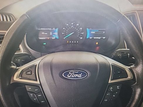 Used 2023 Ford Edge SEL AWD/4WD image 12