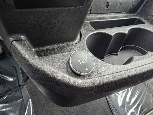 Used 2017 Ford Transit 350 XLT image 22