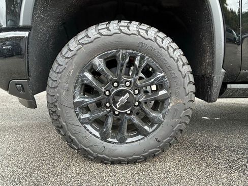 New 2026 Chevrolet Silverado 3500 High Country w/ Midnight Edition AWD/4WD image 10