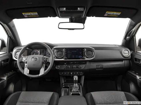 Used 2023 Toyota Tacoma TRD Sport AWD/4WD image 29