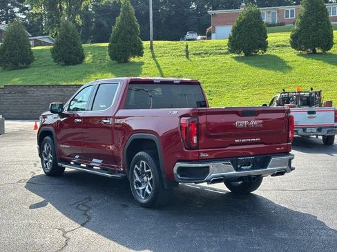 Used 2023 GMC Sierra 1500 SLT w/ SLT Premium Package AWD/4WD image 5
