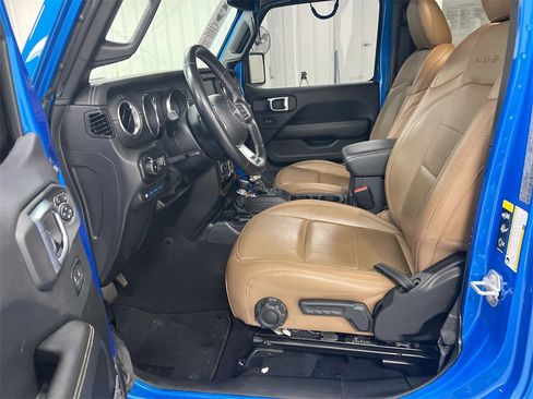 Used 2021 Jeep Wrangler Unlimited Sahara w/ Cold Weather Group image 19