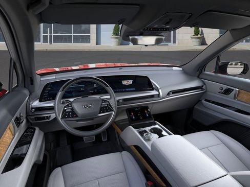 New 2026 Cadillac Vistiq Luxury w/ LPO, Floor Liner Package image 15