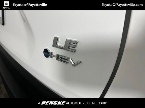 Certified 2025 Toyota RAV4 LE AWD/4WD image 4