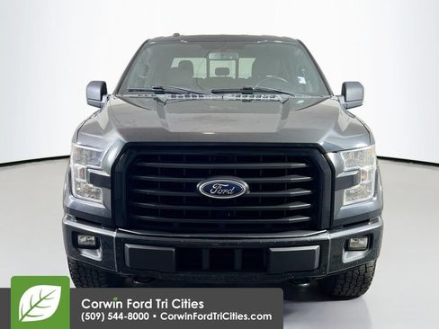 Used 2017 Ford F150 XLT w/ Equipment Group 302A Luxury AWD/4WD image 4