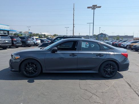 Used 2022 Honda Civic Sport image 8