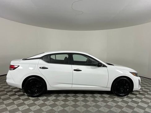 Used 2025 Nissan Sentra S FWD image 4
