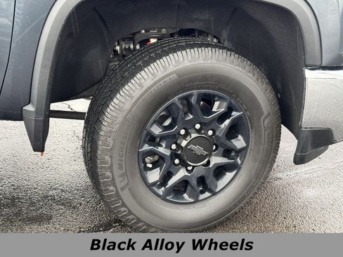 Used 2020 Chevrolet Silverado 2500 LTZ w/ LTZ Plus Package image 37