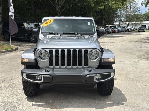 Used 2021 Jeep Gladiator Sport AWD/4WD image 2