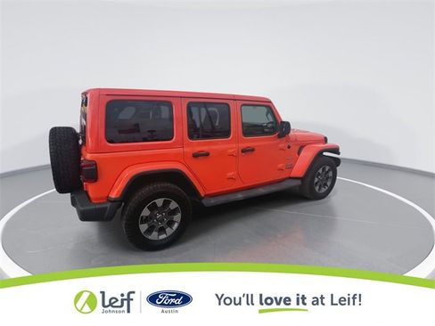 Used 2018 Jeep Wrangler Unlimited Sahara w/ Safety Group image 12