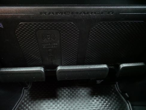Used 2022 RAM 1500 Limited AWD/4WD image 36