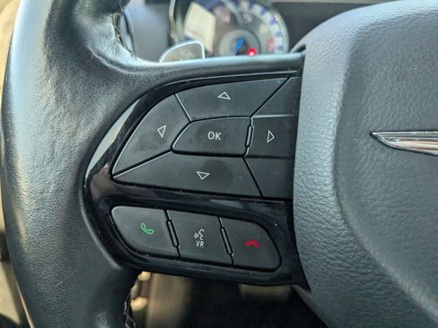 Used 2020 Chrysler 300 S image 26