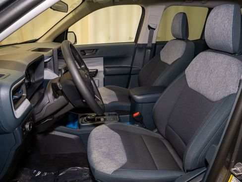 Used 2025 Ford Maverick XLT image 9